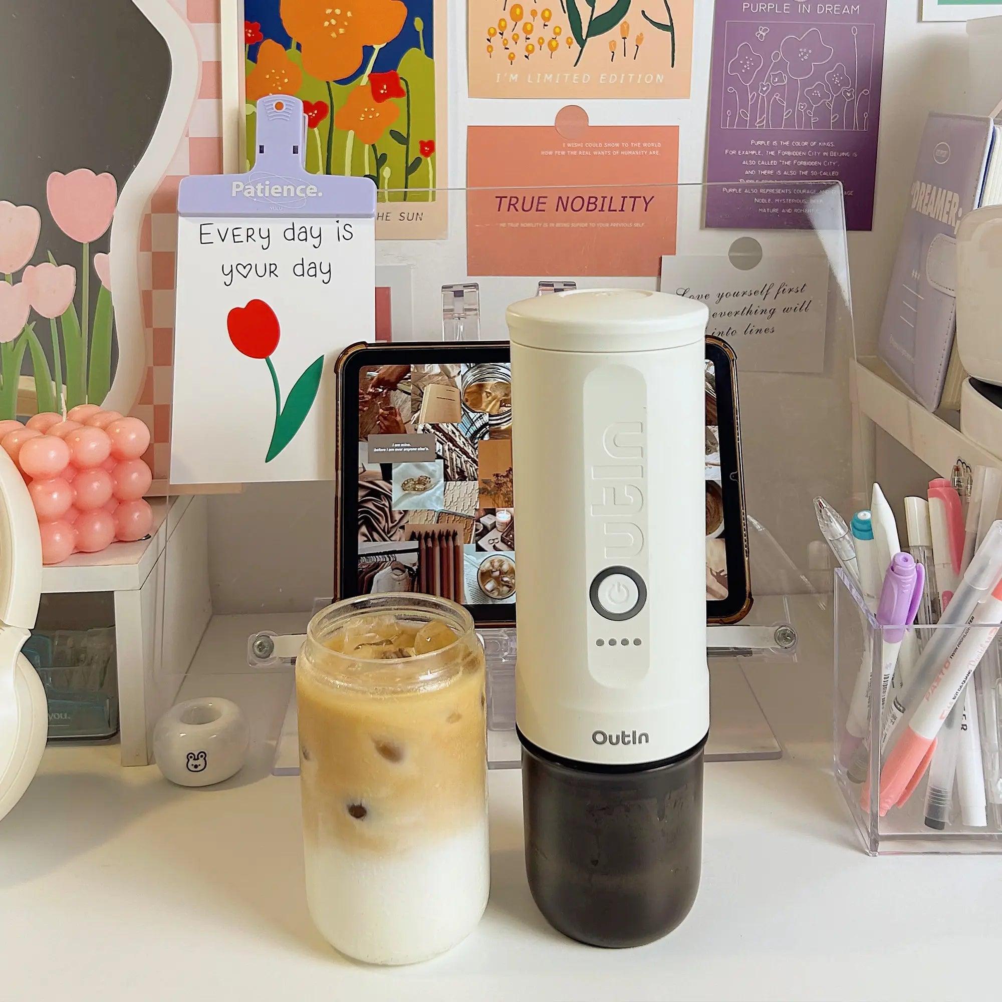 Portable Espresso Machine Outin Nano | Pearl White